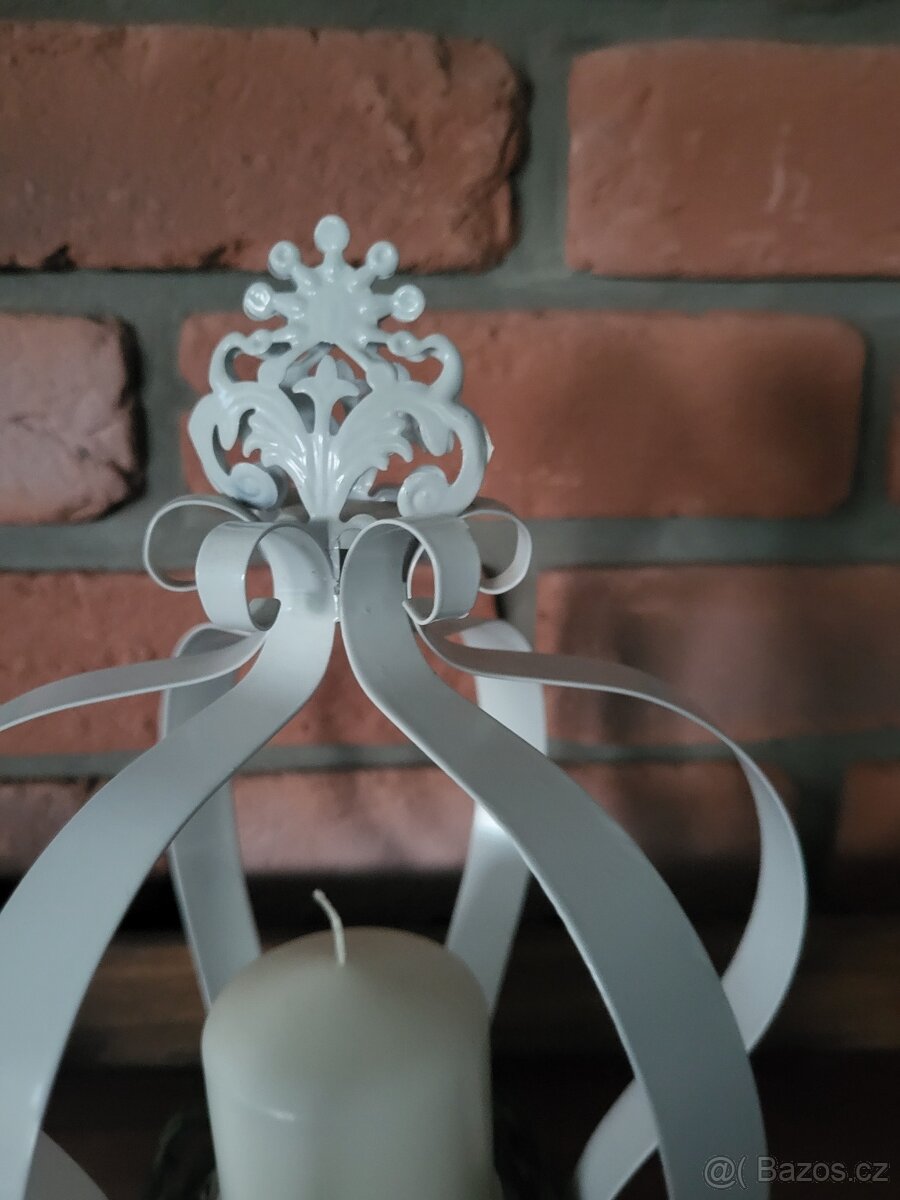 SVÍCEN KORUNA KRÁLOVSKÁ - KOVOVÝ BÍLÝ STYLOVÝ - 6