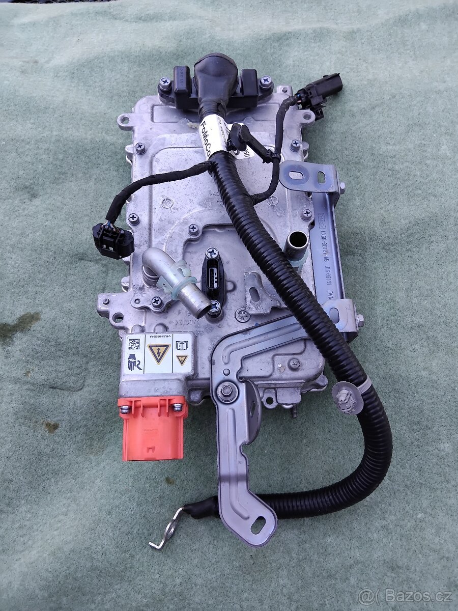 ford kuga lll 2.5 hybrid 2020 -2024 - 6