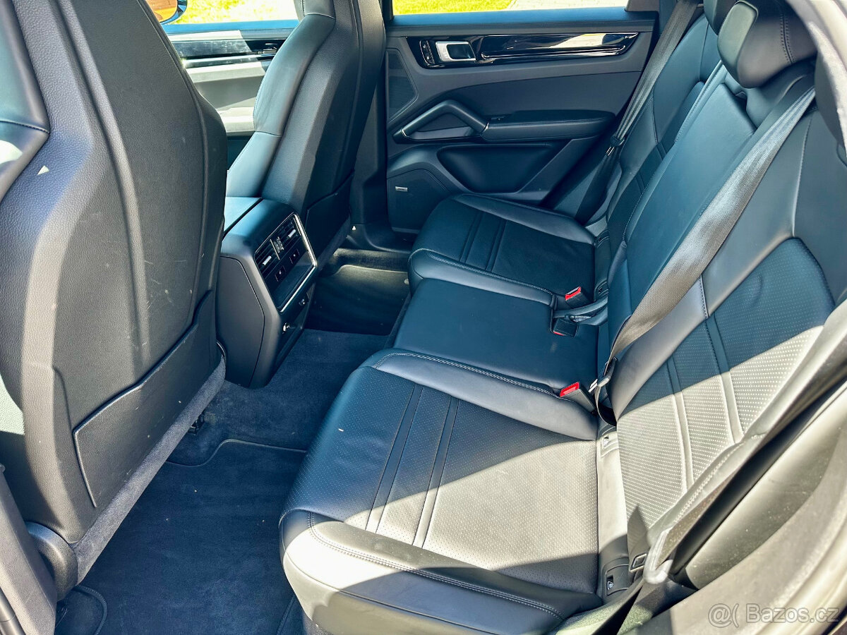 Porsche Cayenne Coupe S - 6