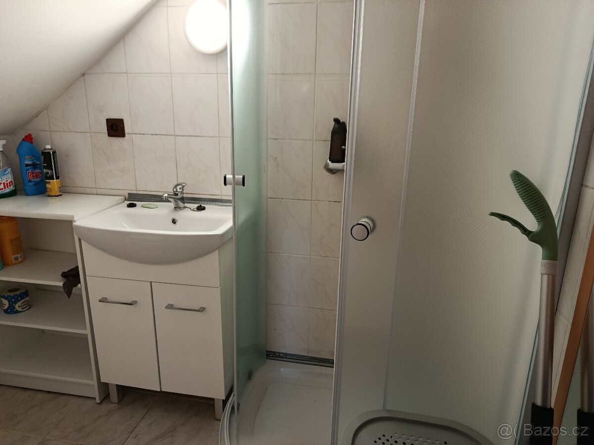 podkrovní garsonka - 6