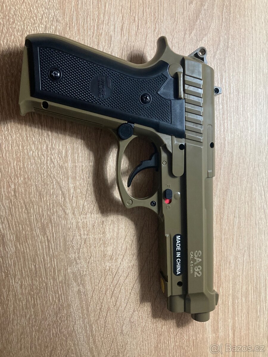 Co2 pištol 4,5mm - 6