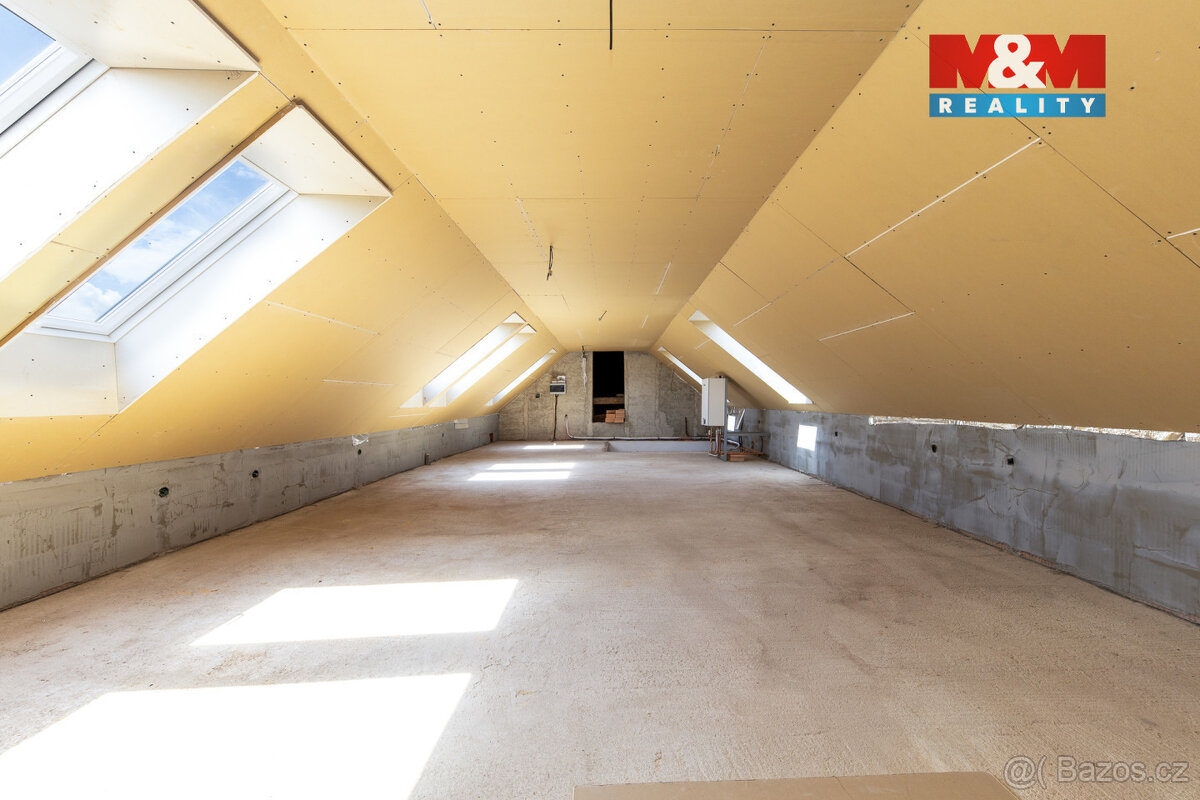 Prodej zemědělské usedlosti 263m² s pozemkem 1250m², Šumice - 6