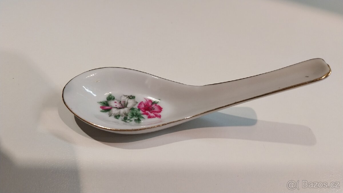 Talíře a hrnky československé,čínské hrnky - 6