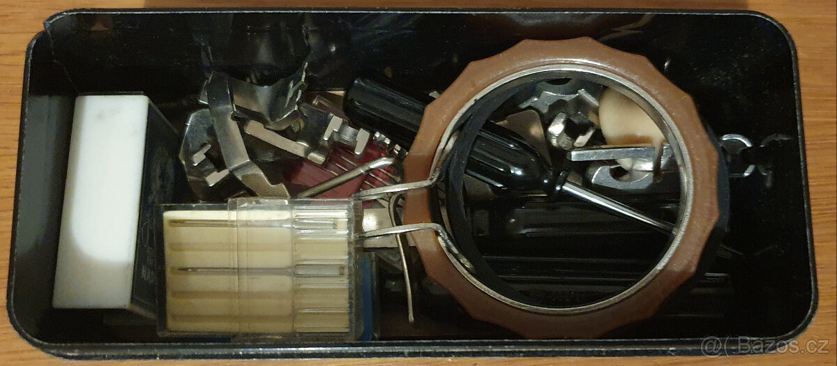 Retro kufříkový šicí stroj LADA 132 - 6