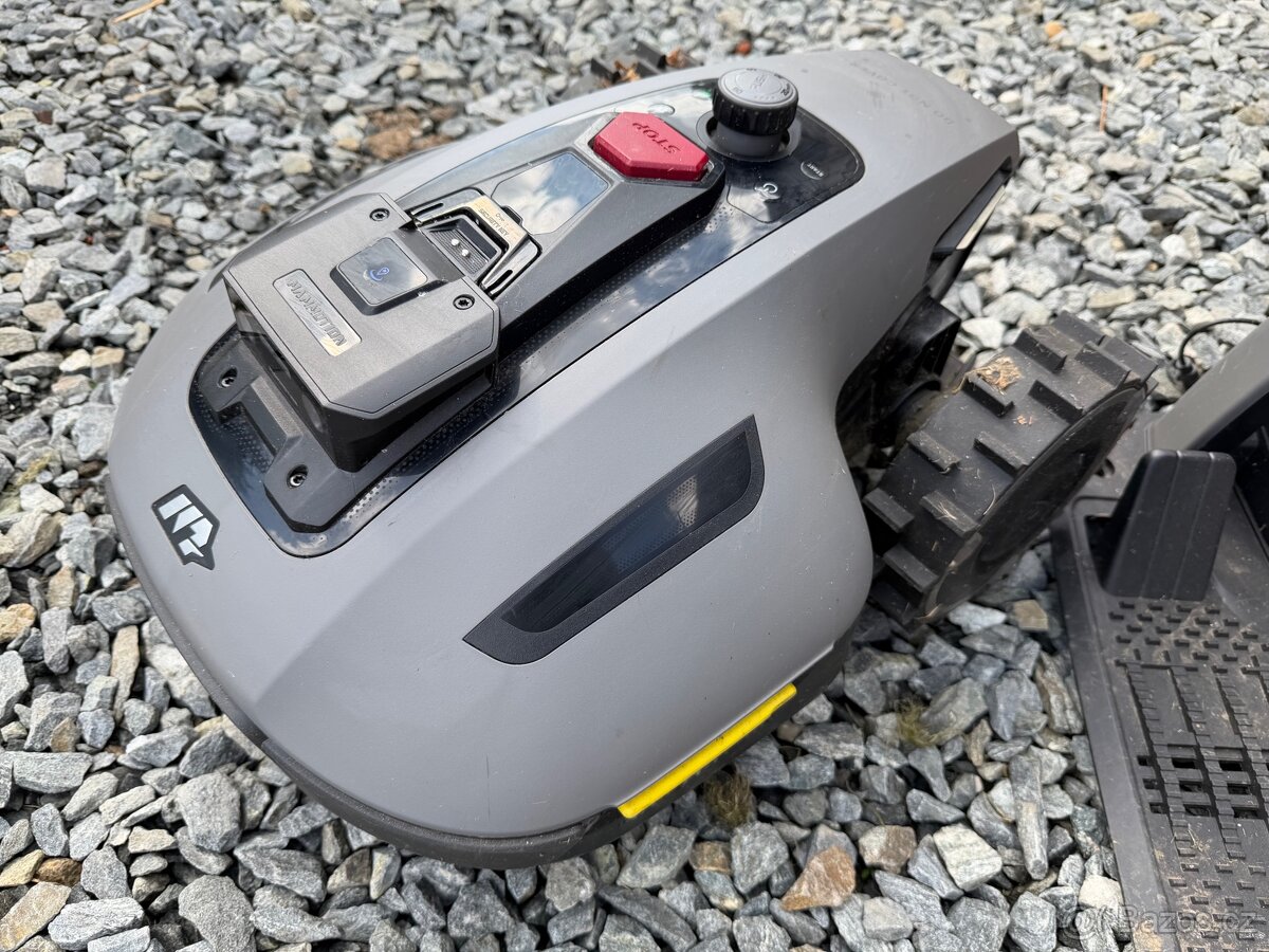 Robotická sekačka Mammotion YUKA mini 800 - 6