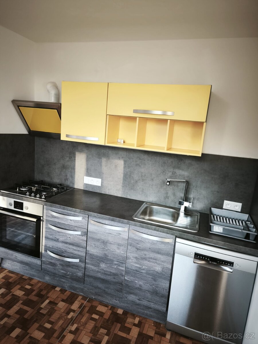 Pronajmu byt 4+1v Mostě - 6