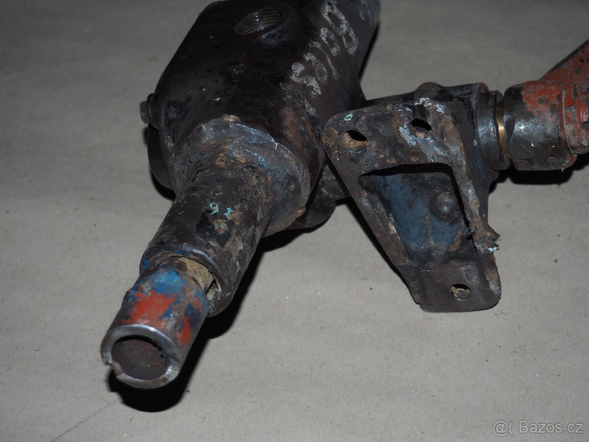 Převodka řízení na historické vozidlo - možná Škoda - 6