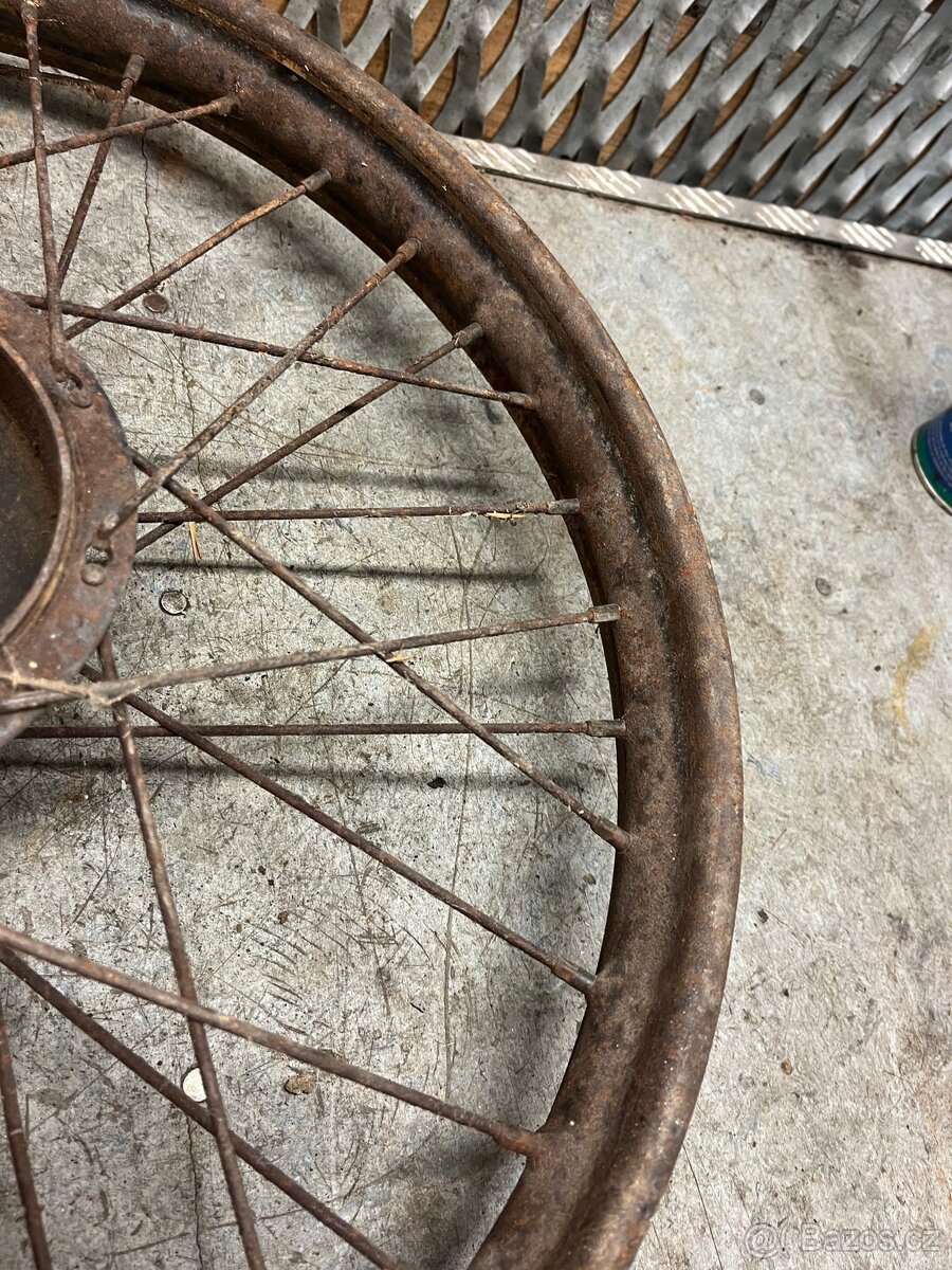 Přední kolo nejspíš ČZ 150C patina - 6