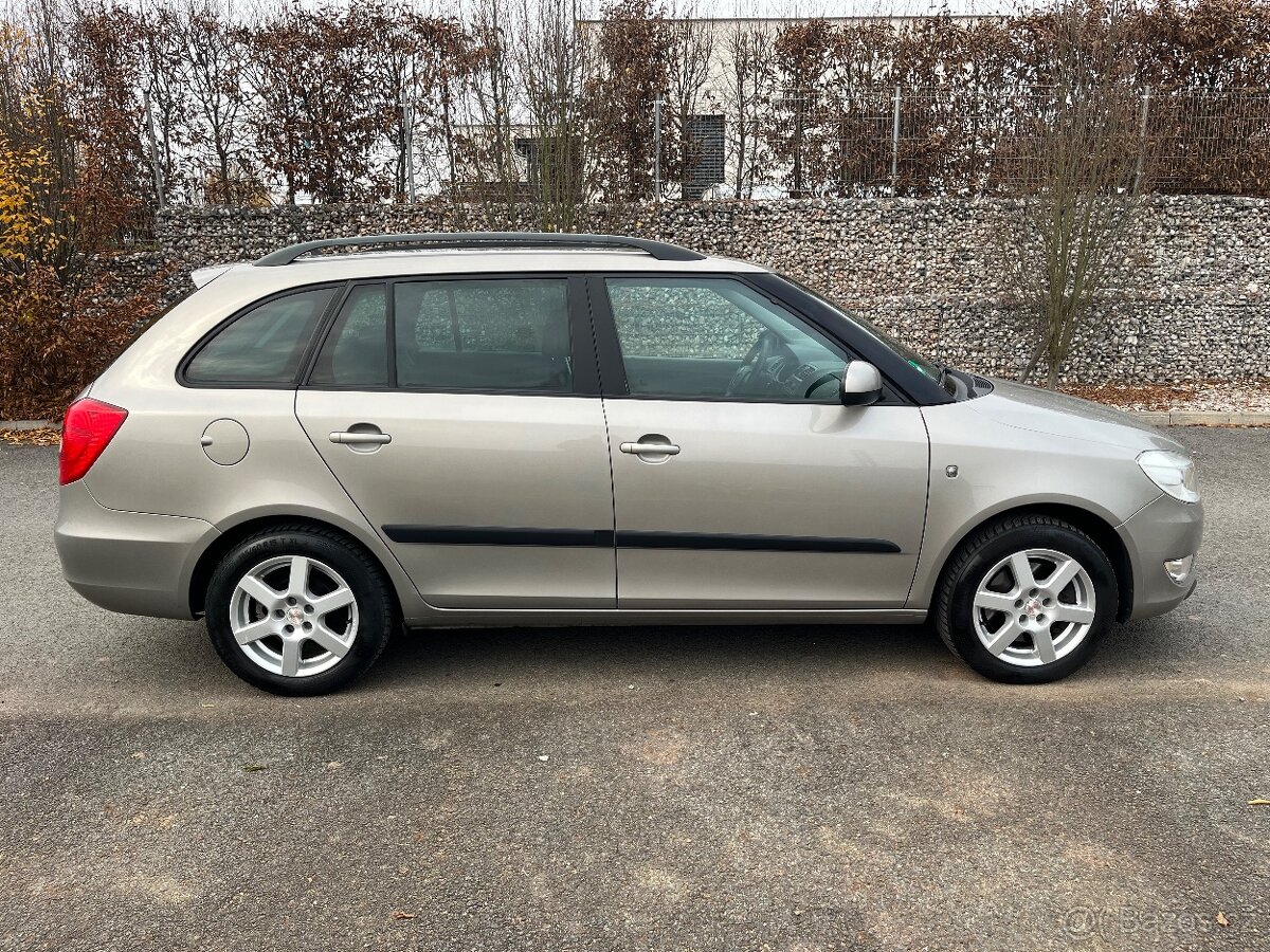 Š Fabia Kombi 1.6 TDi 77kW,2011,Pěkná výbava,2 sady alu kol - 6