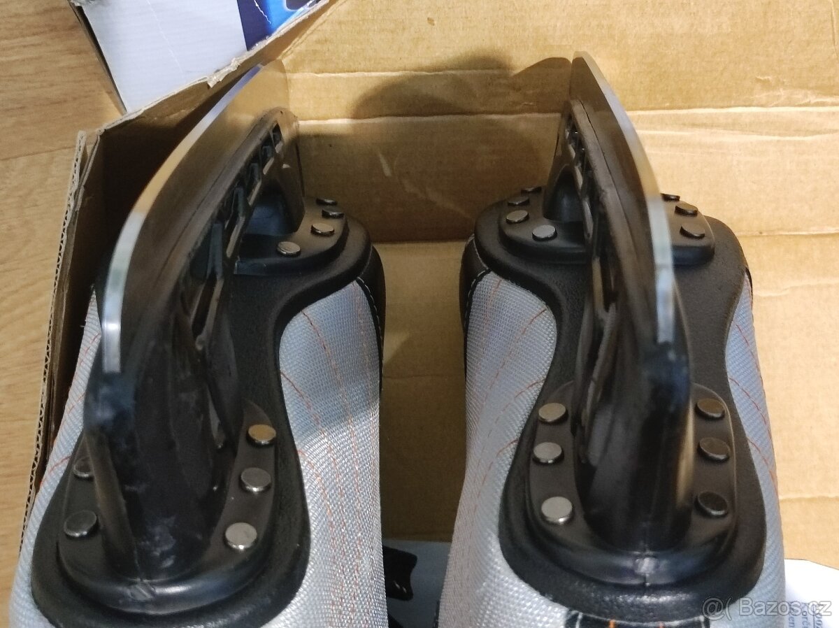 Juniorské hokejové lední brusle vel.38 - 6