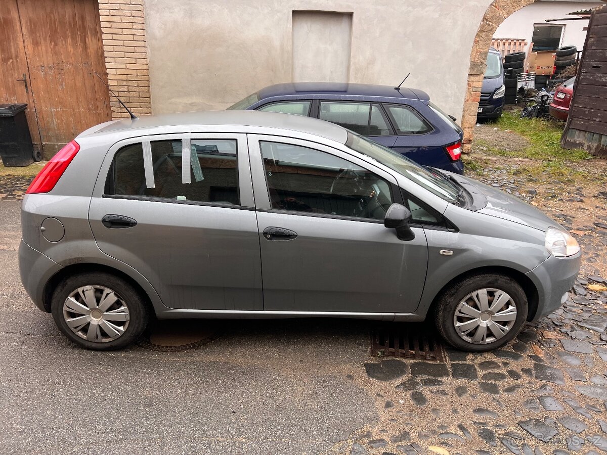 Fiat Punto 1.2 8V, r. 2009 - 6
