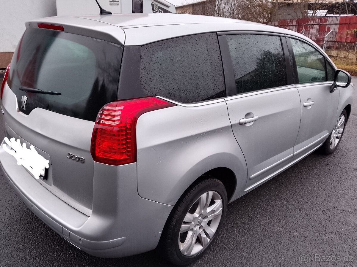 P-Peugeot 5008 1.6hdi 82kw r.v.2011 stk05/2027 - 6