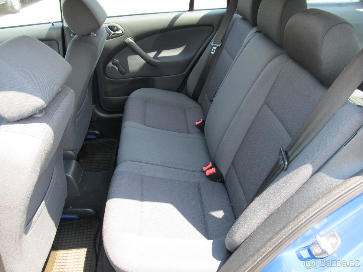 Škoda Octavia 1.6 i combi ČR 1.maj - 6