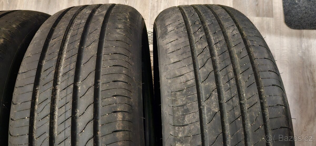 GOOD YEAR EFF.GRIP PERFORMII 215/55 R17-TOP - 6