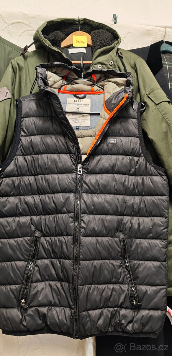 Pánské oblečení a boty. - 6