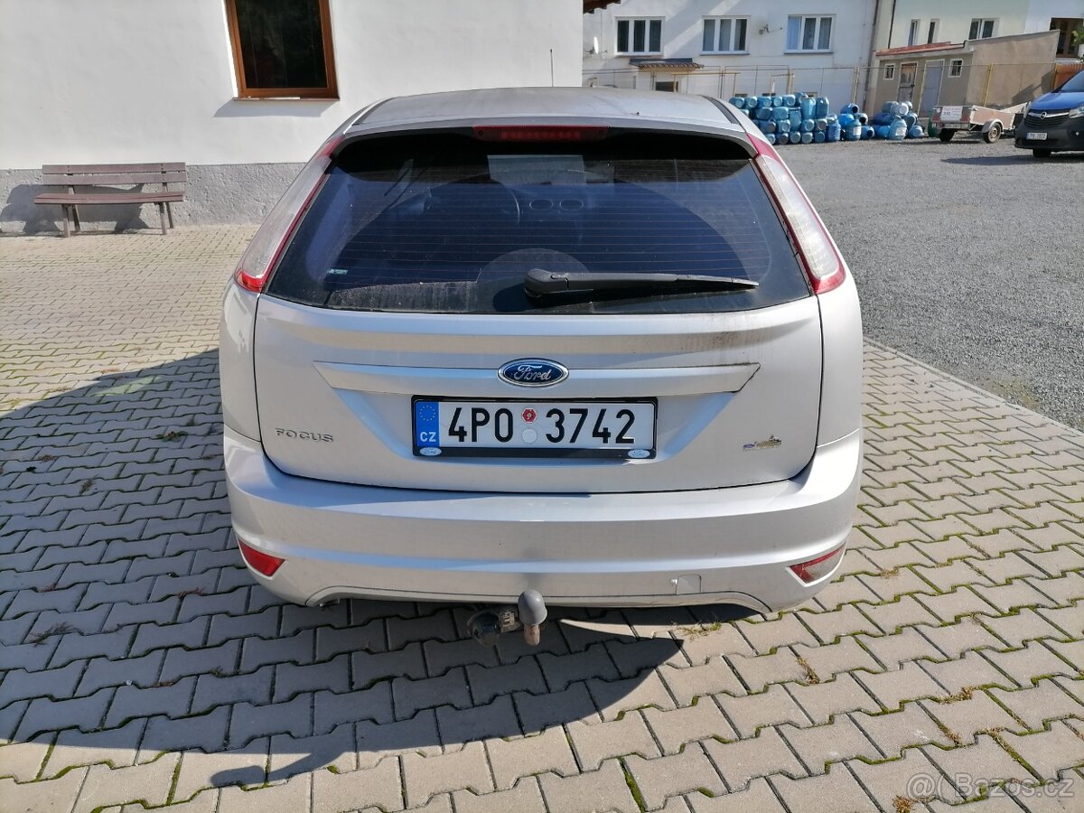 Ford Focus 1,6. r. 2009 SLEVA - 6