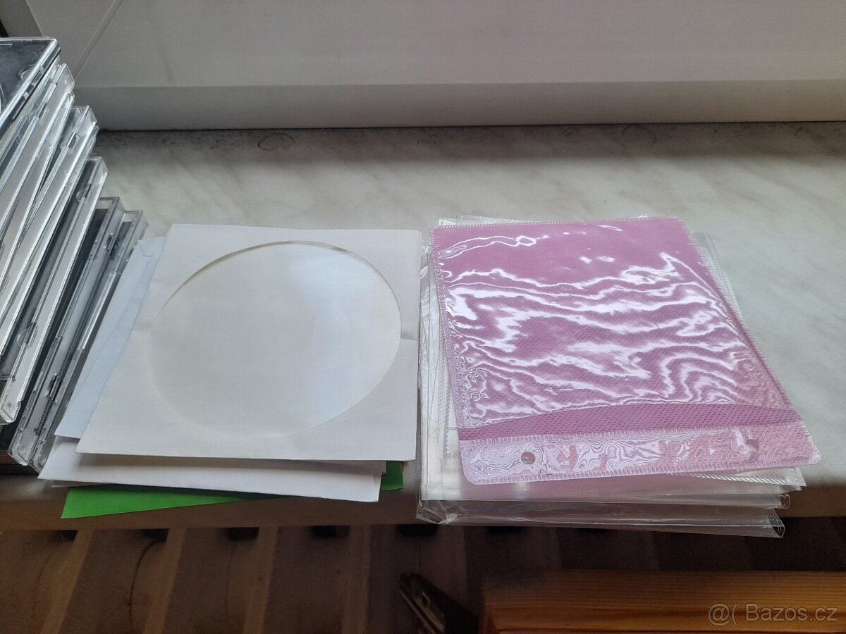 prodám obaly na CD, DVD - 6