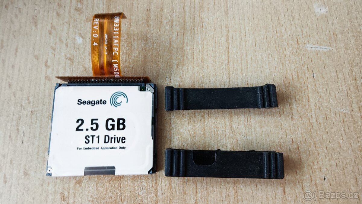 Prodám Miniaturní 1" HDD Seagate ST1 2,5 GB - 6