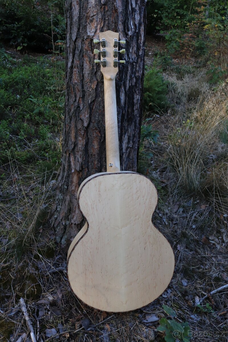 Akustická kytara J200 - 6