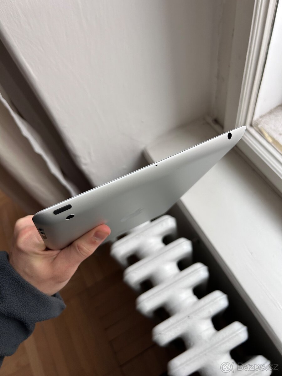 Apple Ipad 4th generation - 64 GB wi-fi - 6