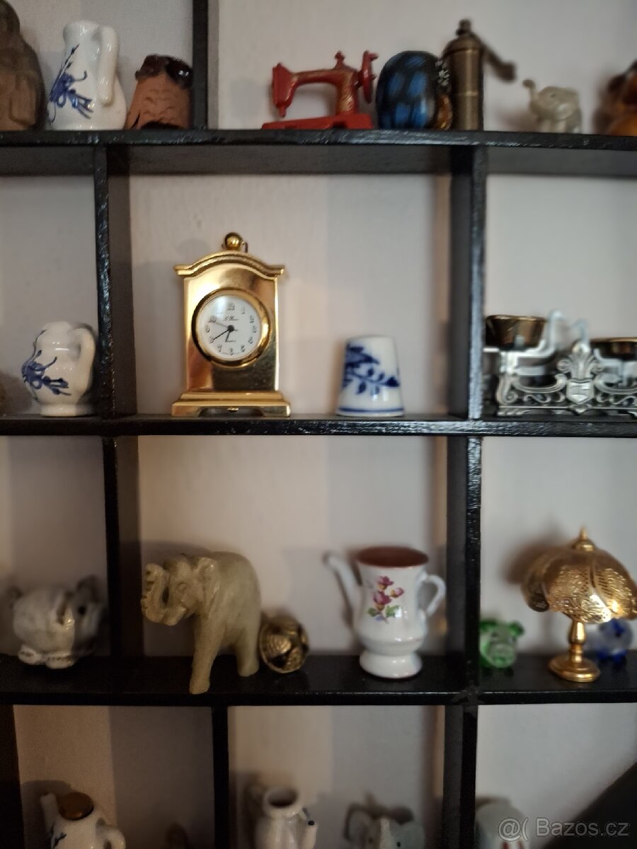 Vitrína s miniatury - 6