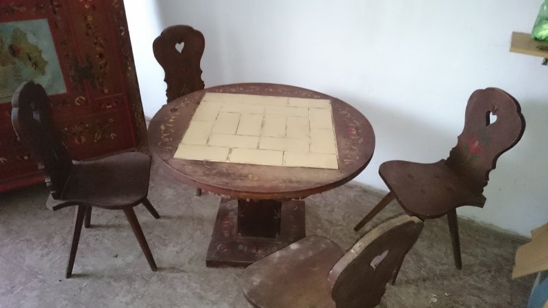 Malovaný nábytek – starožitný - 6