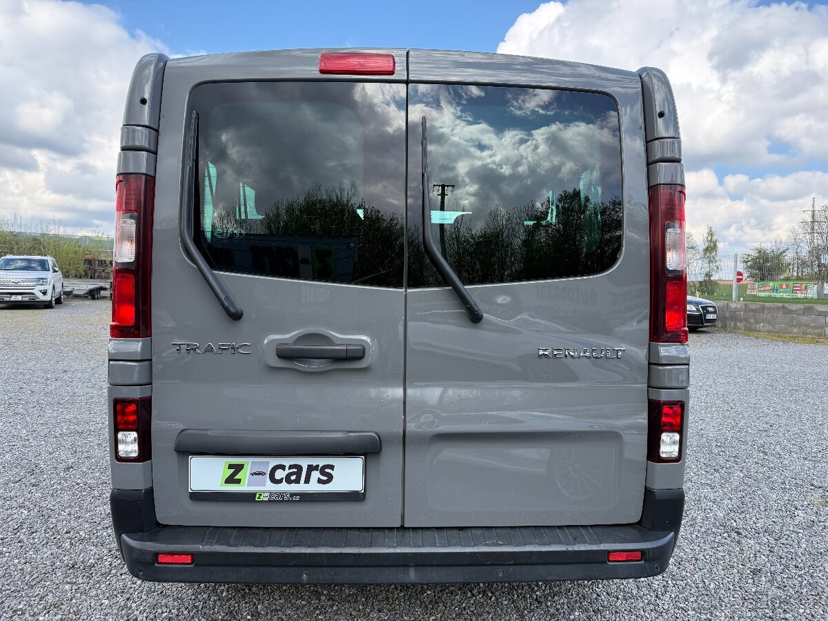 Renault Trafic 1.6dCi 89kW 9 míst 2019 ČR - 6