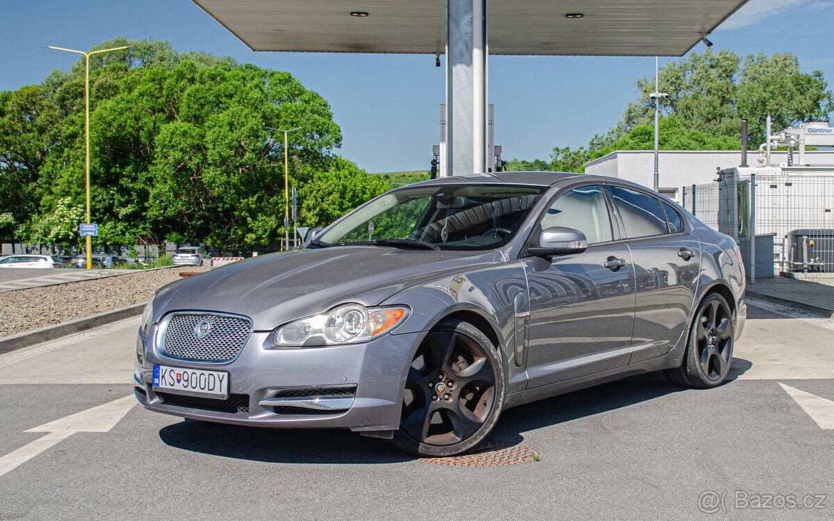 Jaguar XF 4.2 SV8 306kw - 6