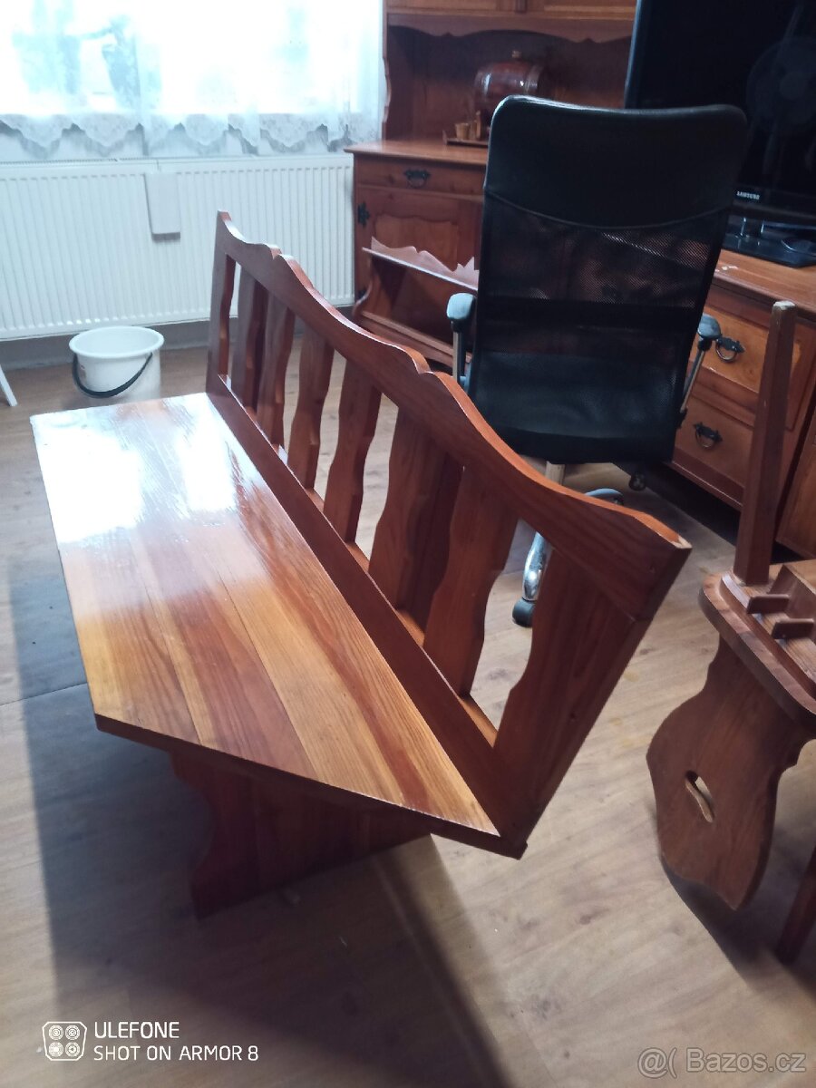 Prosklená jídelní skříň - 6