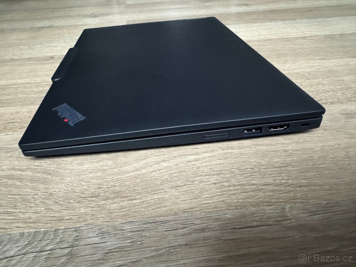Lenovo Thinkpad X13 Gen 4 AMD - 6