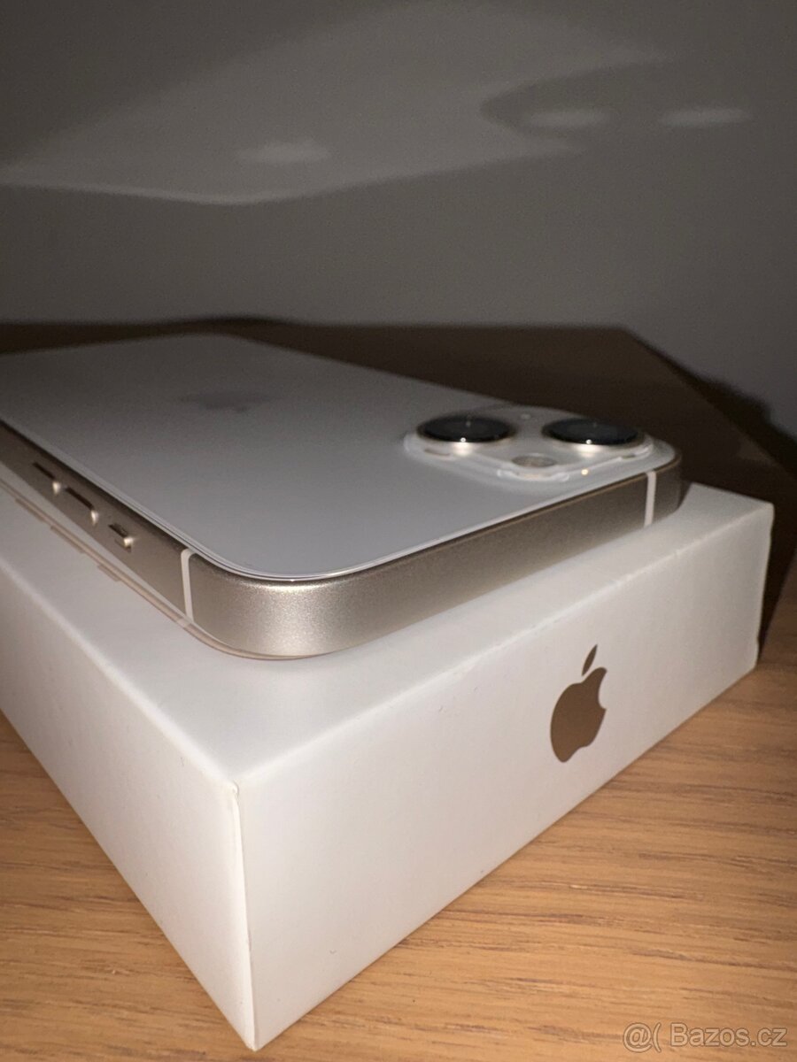 iPhone 13 128GB bílá - 6