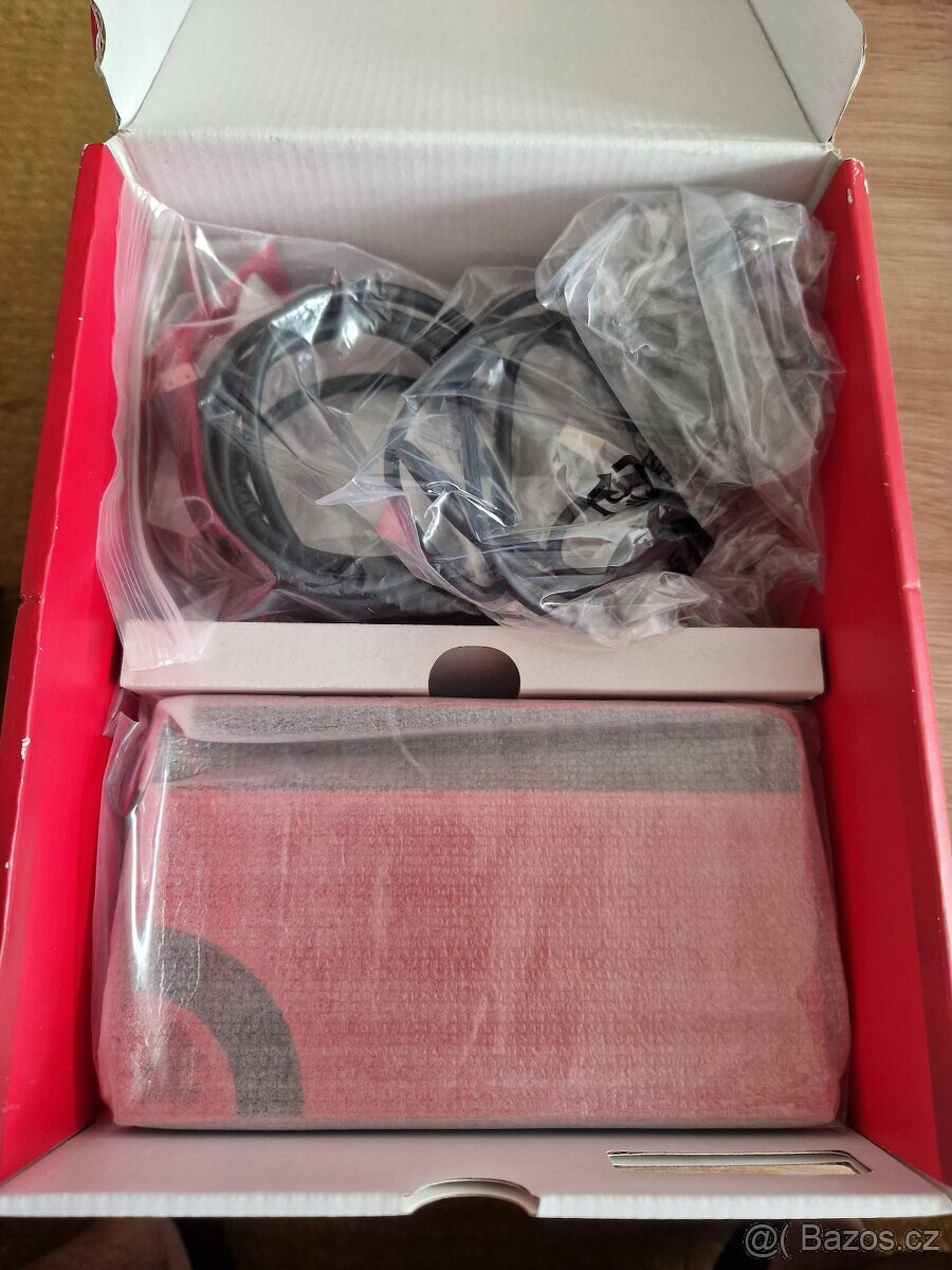 Nintendo Switch OLED Mario Red Edition - 6