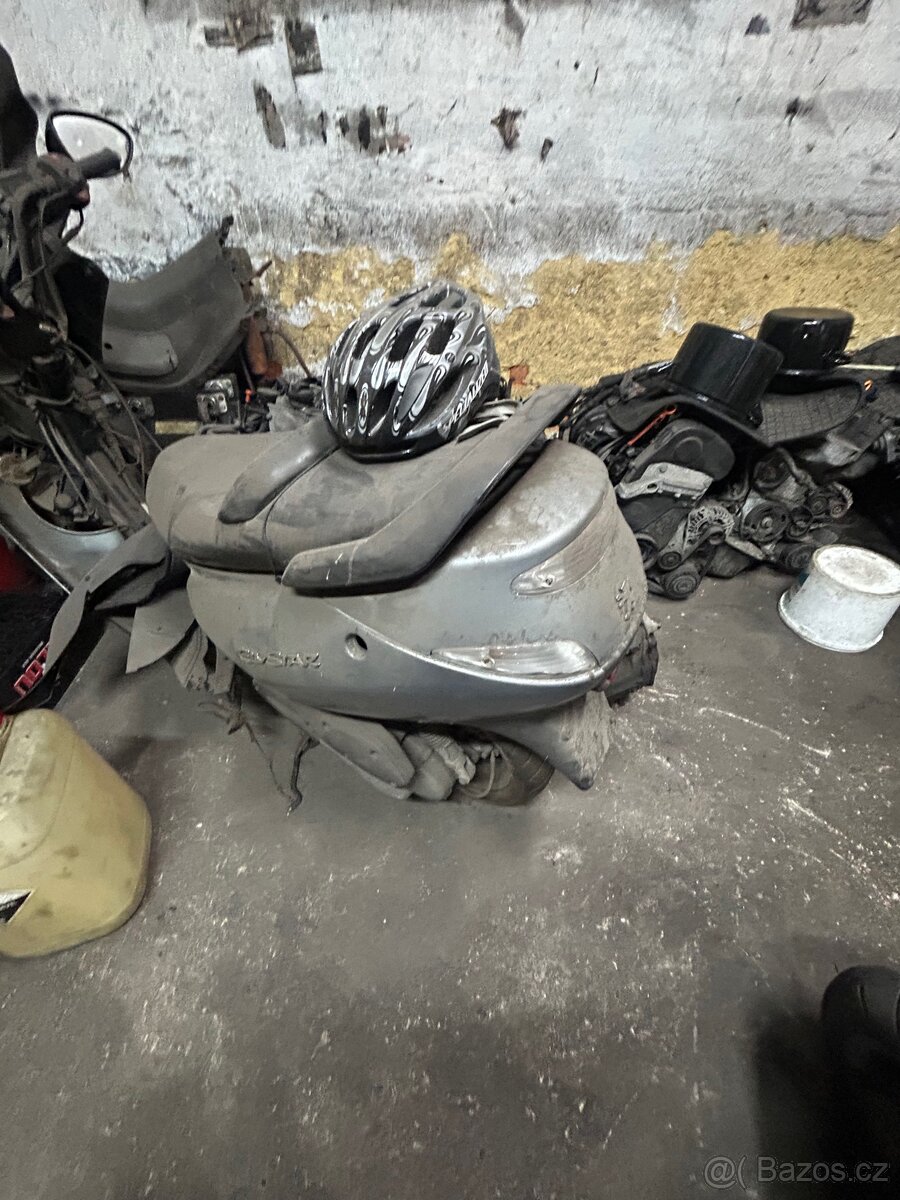 Skútr Peugeot Elystar 150 - 6