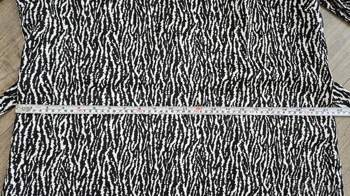 Vzorované šaty/tunika s výstřihem do V - H&M 40 - 6