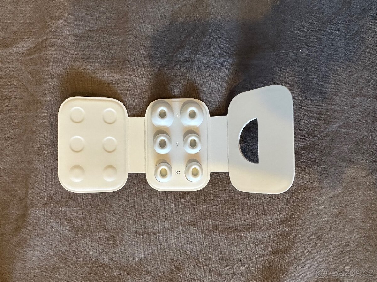 Apple AirPods Pro (2. generace) s MagSafe pouzdrem - 6