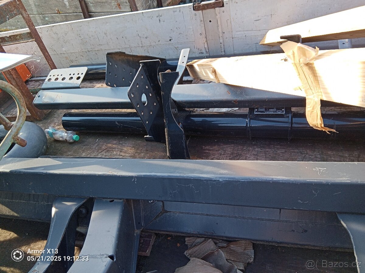 Zadní nárazník různé druhy - 6