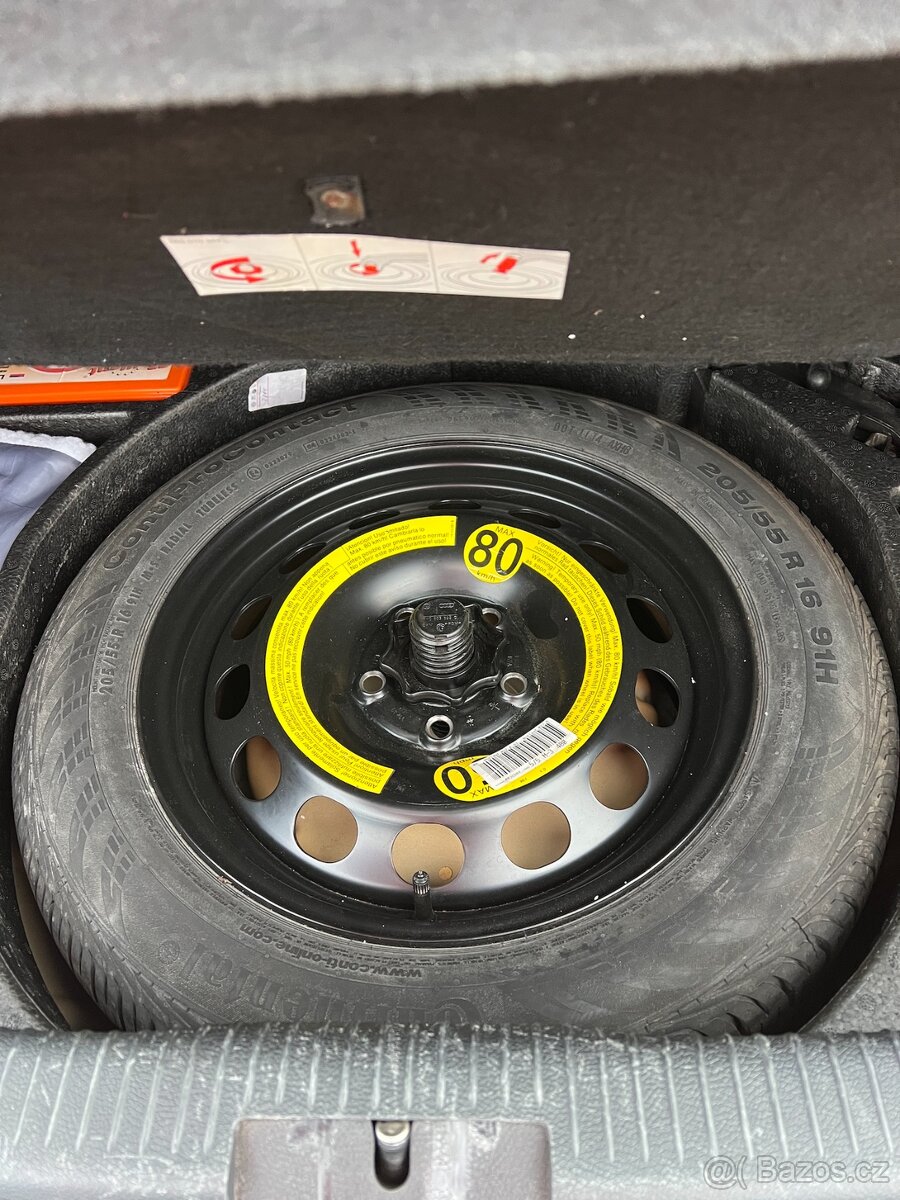 VW Golf GTI MK5 Fahrenheit edition 1/1200 ks USA - 6