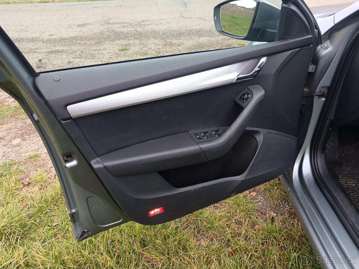 Octavia combi III 1.4 TSI 103kw DSG elegance - 6