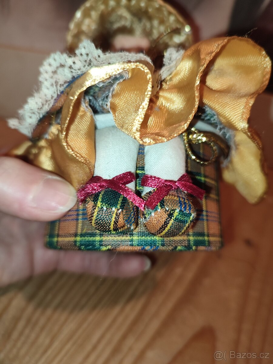 Panenka ,krabička - 6