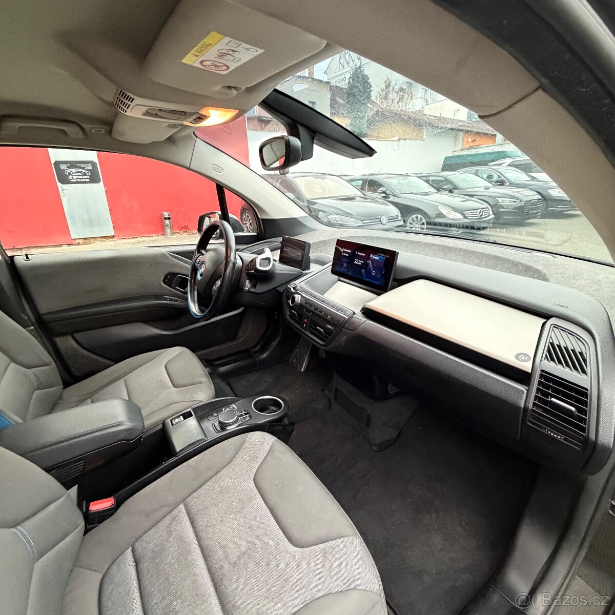BMW i3, I3s elektro Ojeté, 8/2020, 202 085 km 340 000 Kč K - 6