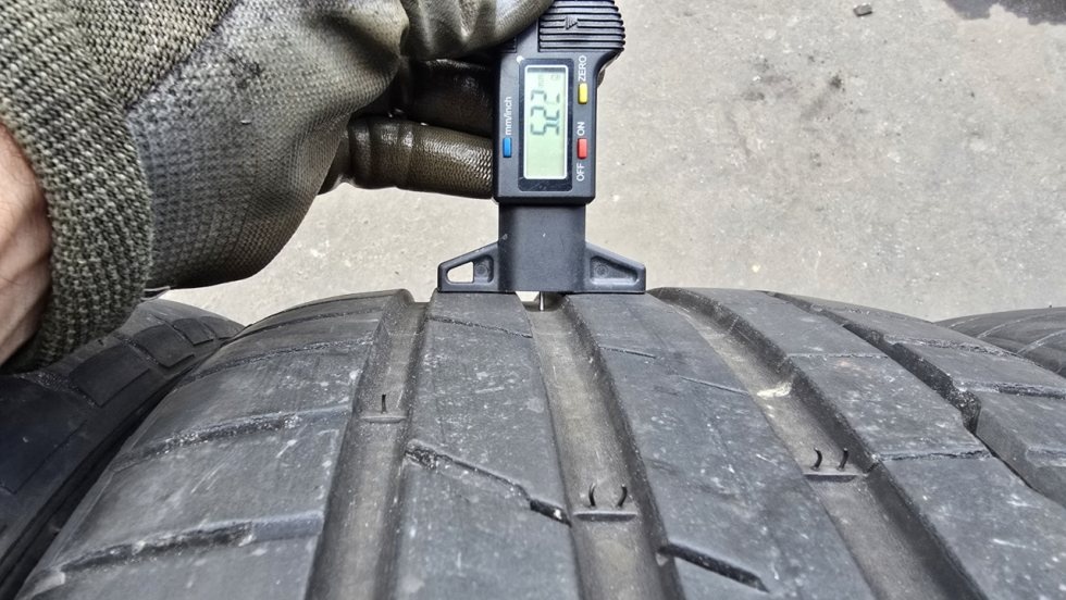 Letní pneu 225/40/18 Hankook - 6