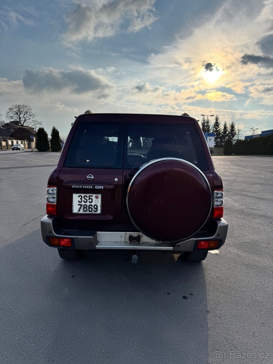 Nissan Patrol Y61 3.0 - 6