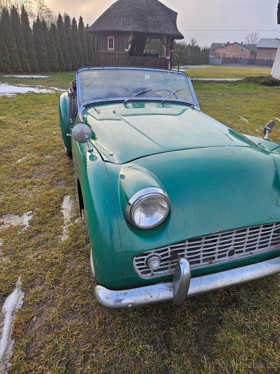 triumph tr3 - 6