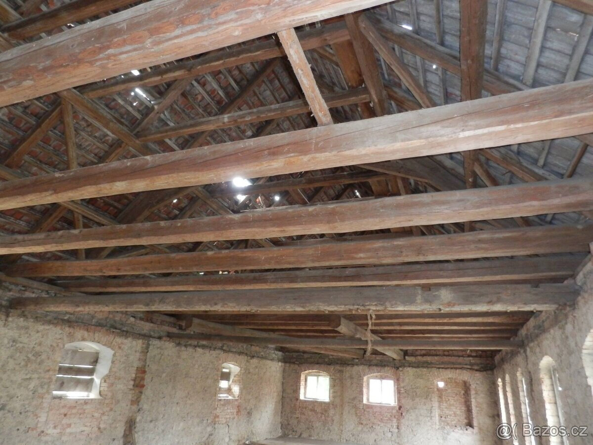 Zajímavé nemovitosti. - 6