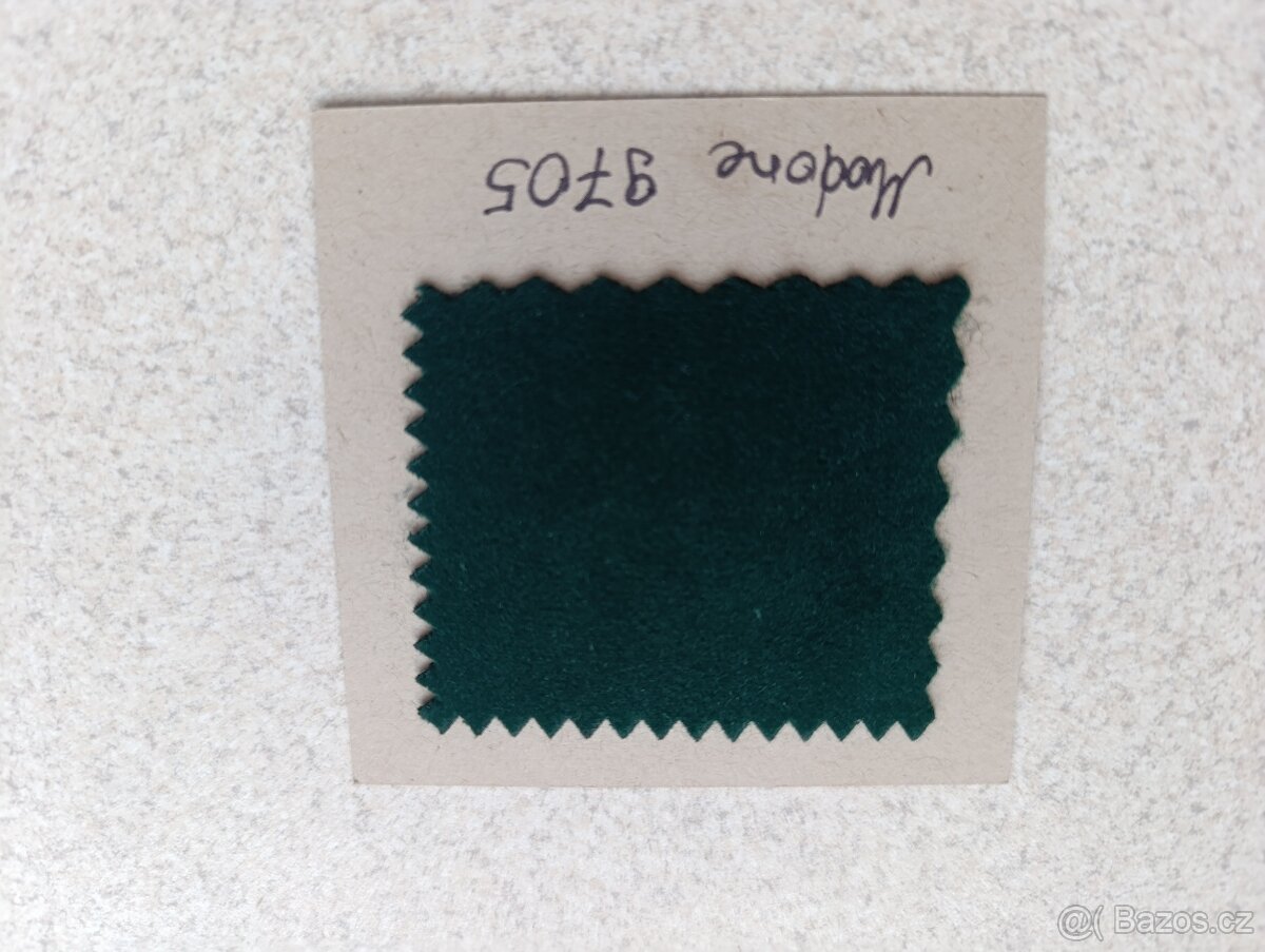 Elegantní čalouněné křeslo Ušák s podnožkou - 6