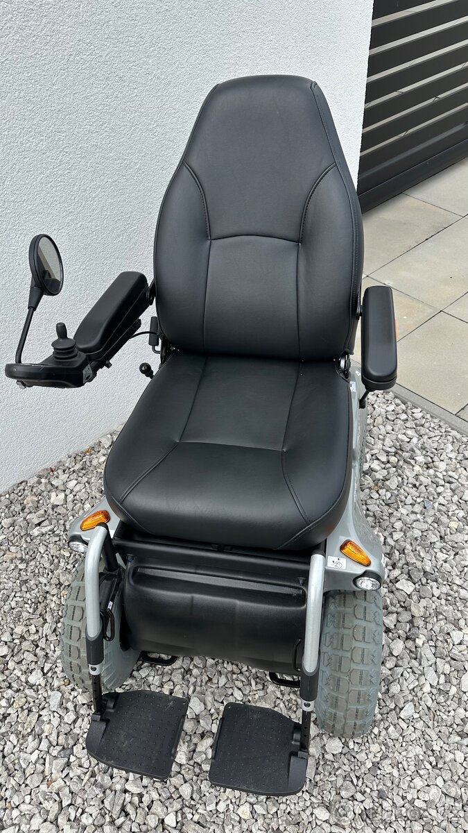 Predám elektrický invalidný vozík Optimus Meyra 2, nemeckej - 6