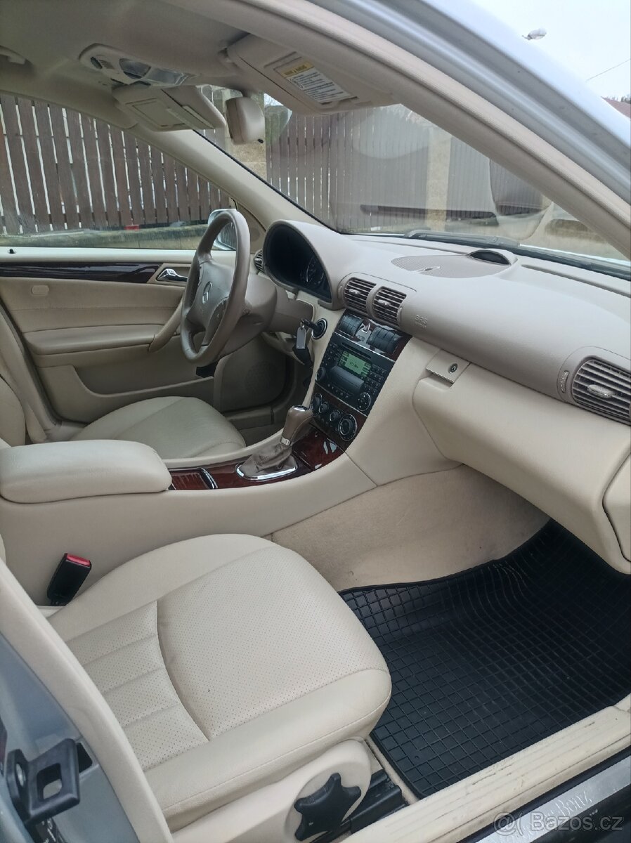 Mercedes-Benz C280 3.0 V6 4-Motion - 6