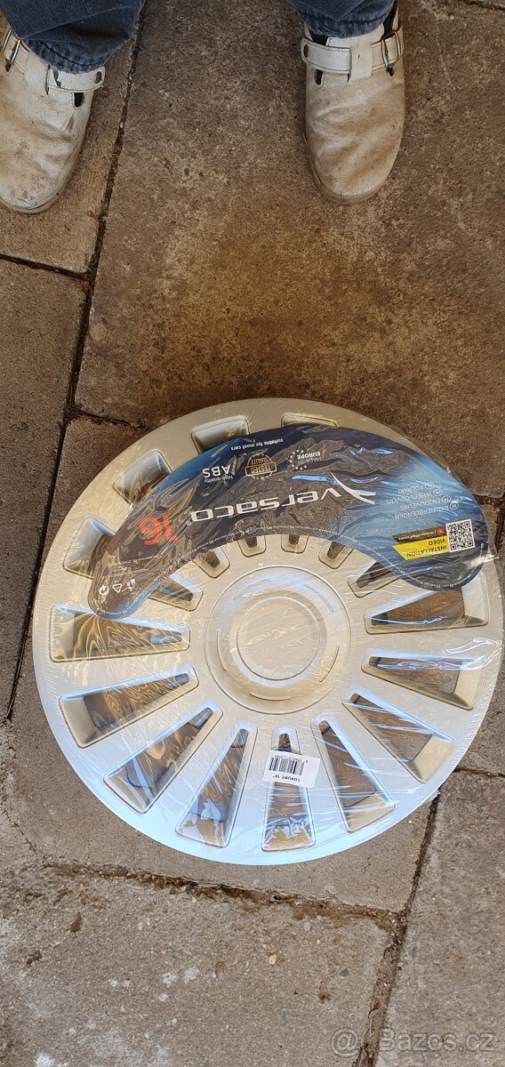 nové pneu nepoužité235/60R16 - 6