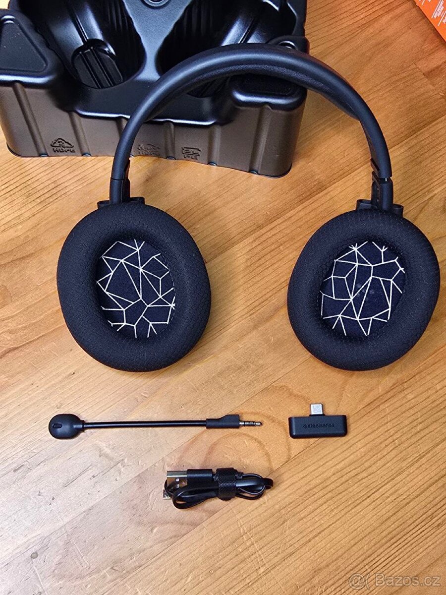 Bezdrátová herní sluchátka SteelSeries Arctis 1 Wireless - 6