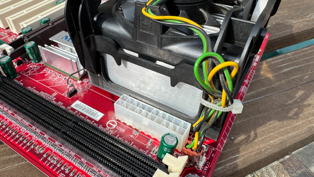 MSI 845E Max v2 + P4 2.8 /533 FSB a chladič - 6
